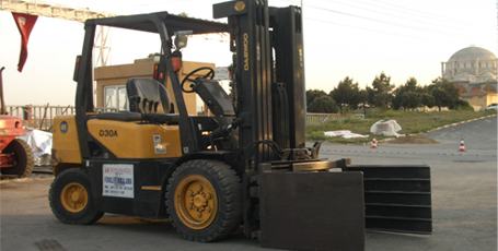 Balya Ataşmanlı Forklift Kiralama